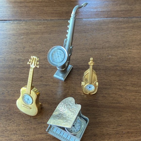 Vintage Musical Instruments Miniature Clocks - Picture 11 of 12